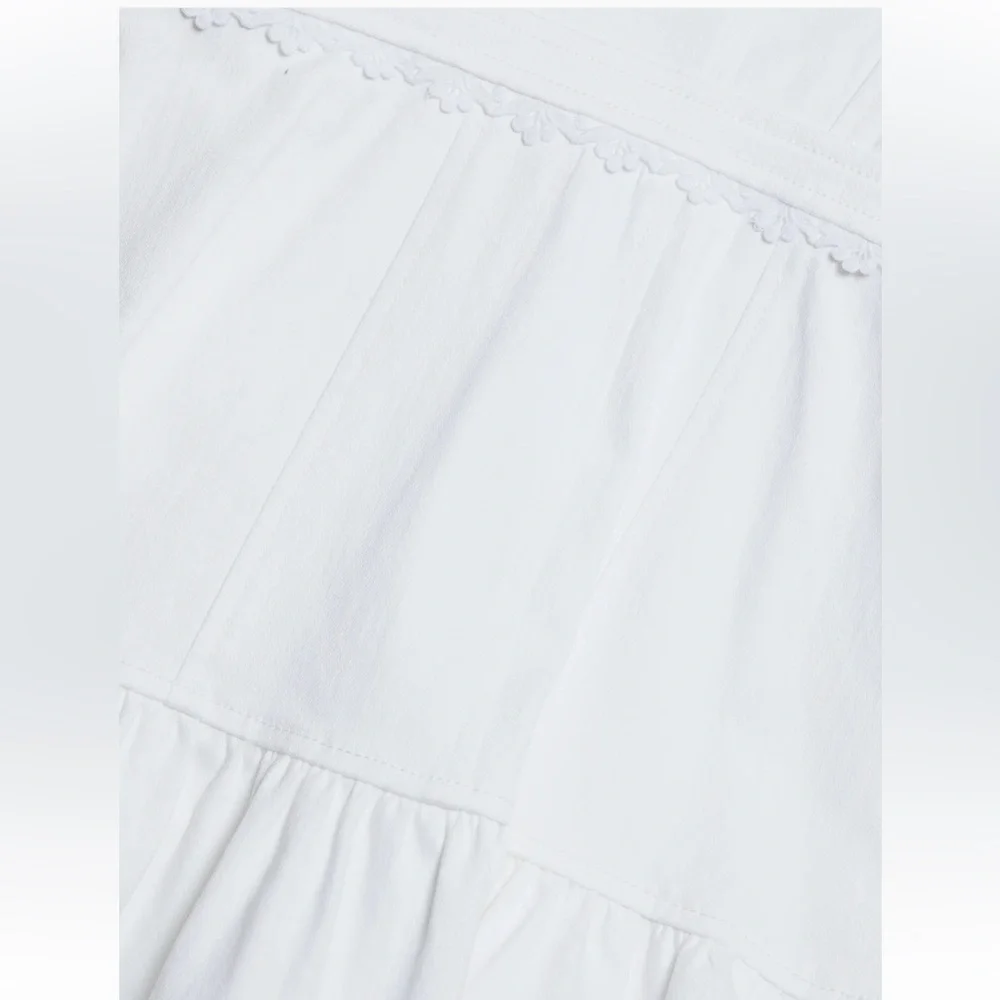 NEW 🦢Cinq à Sept
Vineyard Lace Minidress White Lace Trim Dress - Picture 6 of 9